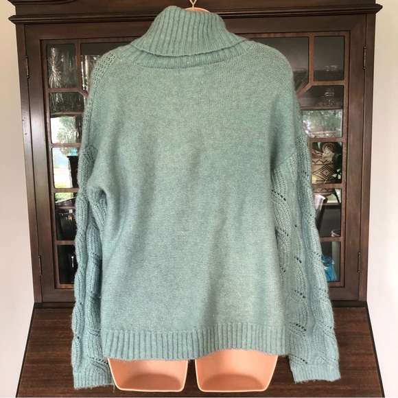 Pink Rose Sweater - Picture 6 of 9